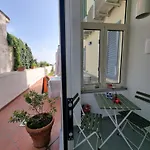 アパート Casa Giulia Vesuvio Posillipo ナポリ