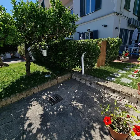 アパート Casa Giulia Vesuvio Posillipo ナポリ