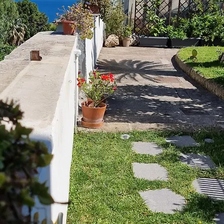 Casa Giulia Vesuvio Posillipo Naples