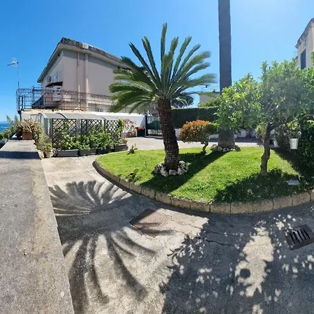 Casa Giulia Vesuvio Posillipo Apartment *